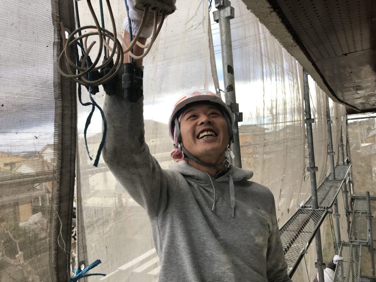塗替え道場の職人の写真