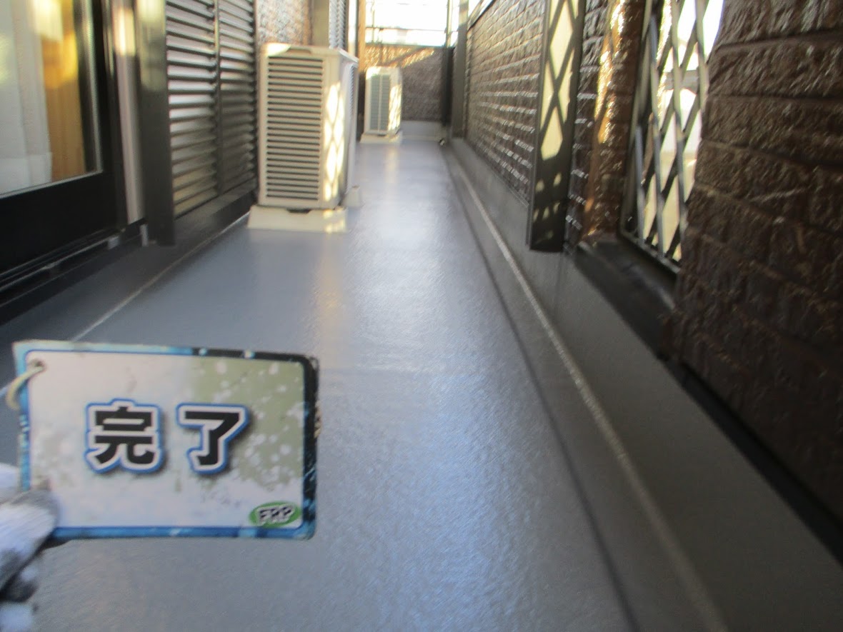 ベランダ塗装工事の施工後の写真