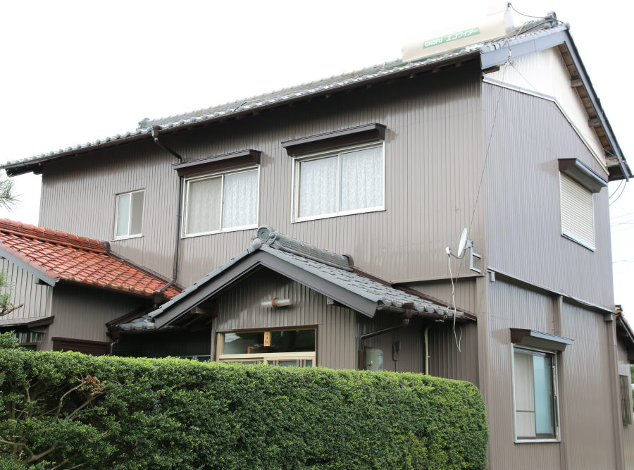 外壁塗装工事の塗装後の全体写真