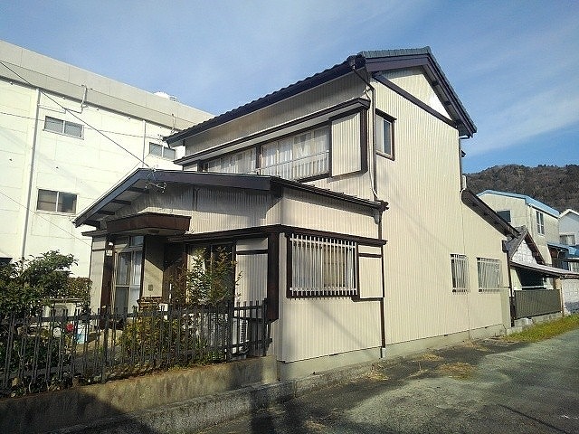 愛知県の外壁塗装工事の塗装後の全体写真
